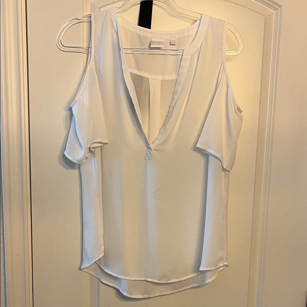 Soho New York & Co White Cold Shoulder V-Neck Blouse